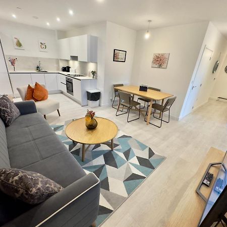 3Bedroom, 2Bathroom, Balcony,Luxury Flat Westfield Londyn Zewnętrze zdjęcie