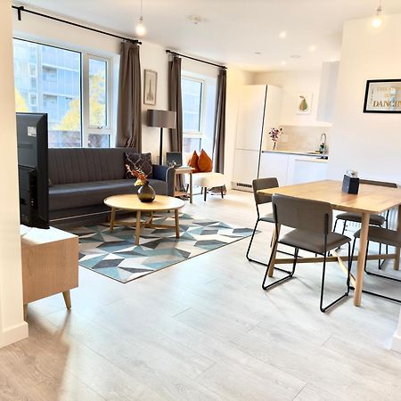 3Bedroom, 2Bathroom, Balcony,Luxury Flat Westfield Londyn Zewnętrze zdjęcie