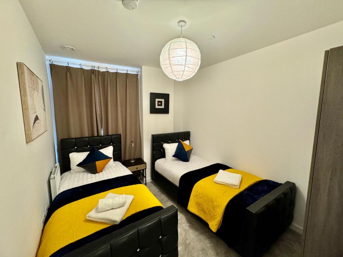 3Bedroom, 2Bathroom, Balcony,Luxury Flat Westfield Londyn Zewnętrze zdjęcie