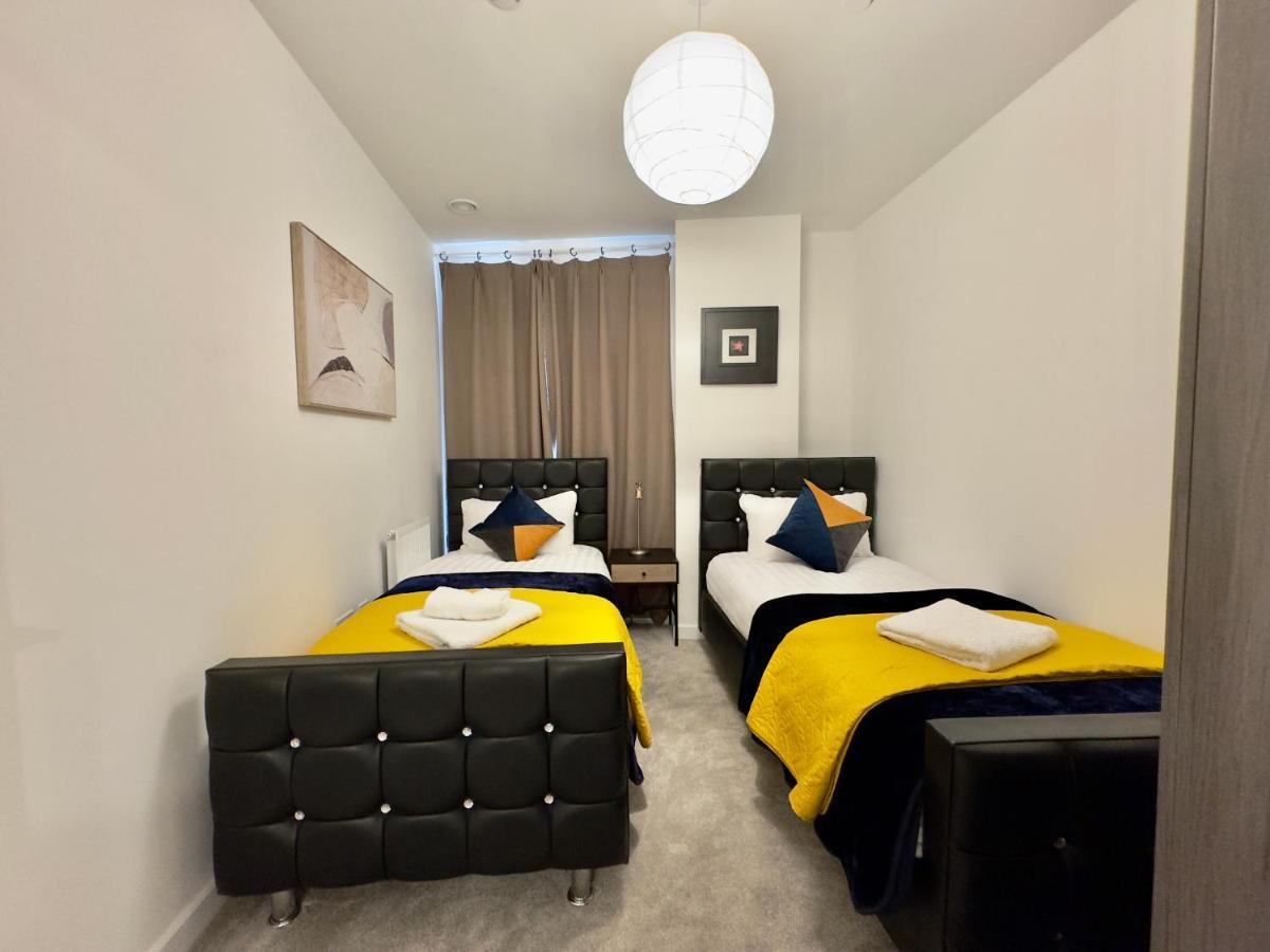 3Bedroom, 2Bathroom, Balcony,Luxury Flat Westfield Londyn Zewnętrze zdjęcie