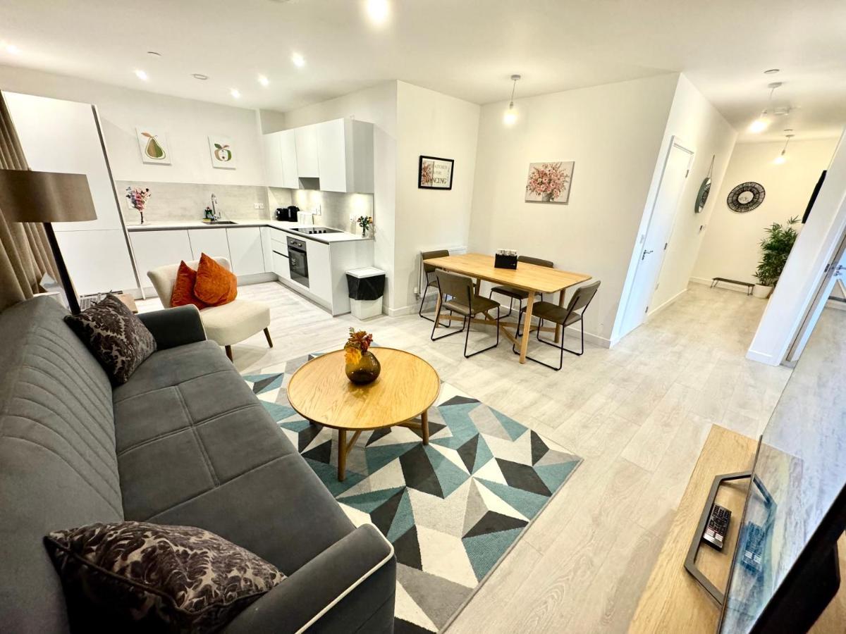 3Bedroom, 2Bathroom, Balcony,Luxury Flat Westfield Londyn Zewnętrze zdjęcie