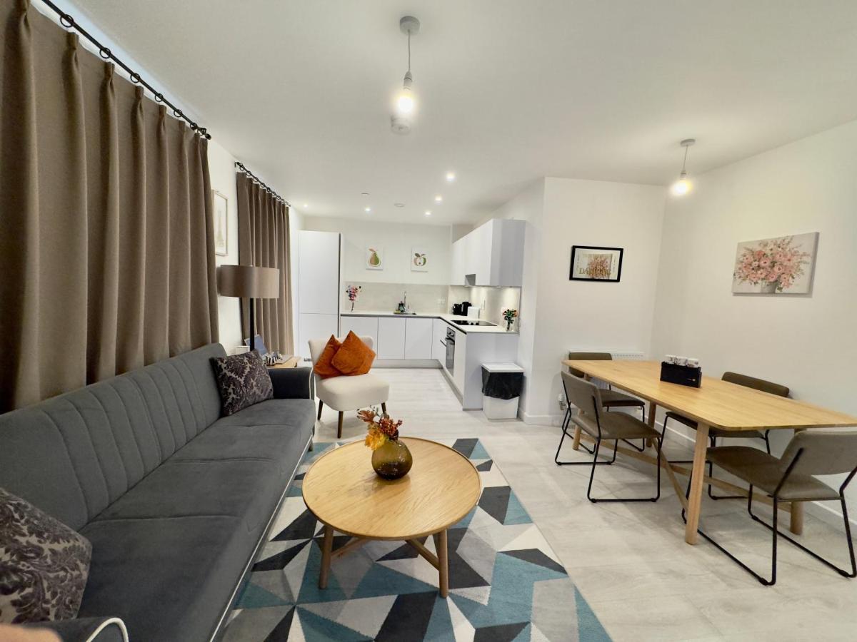 3Bedroom, 2Bathroom, Balcony,Luxury Flat Westfield Londyn Zewnętrze zdjęcie