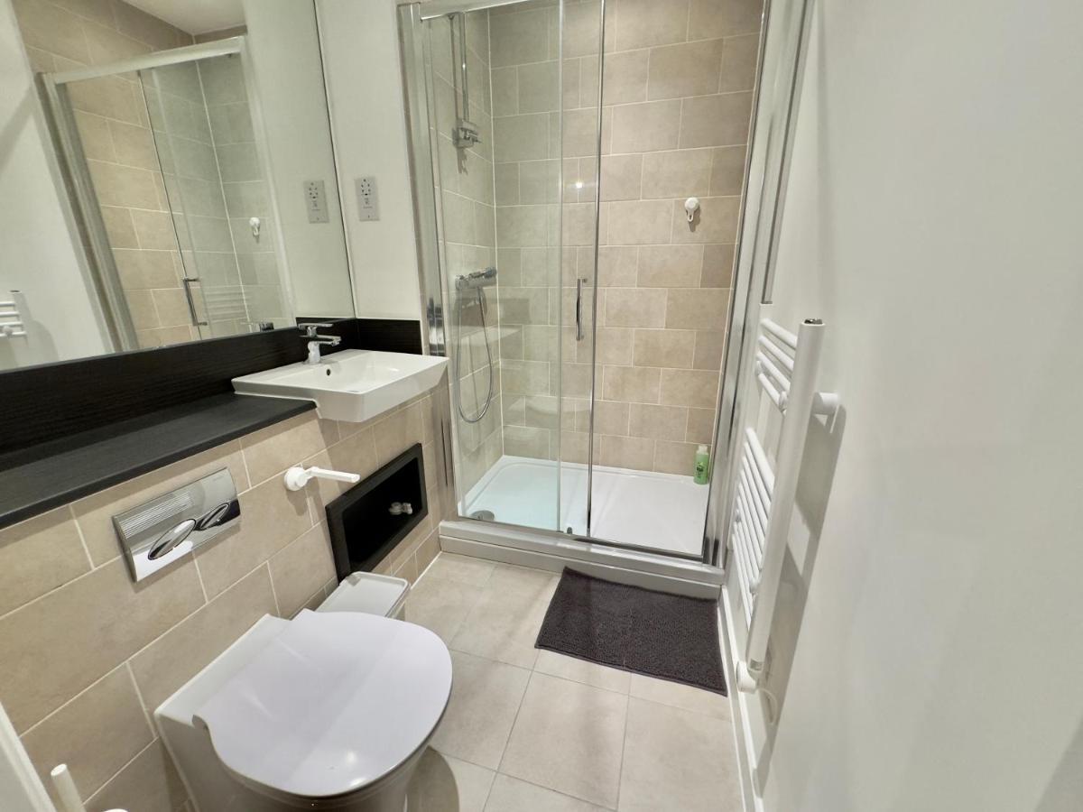 3Bedroom, 2Bathroom, Balcony,Luxury Flat Westfield Londyn Zewnętrze zdjęcie