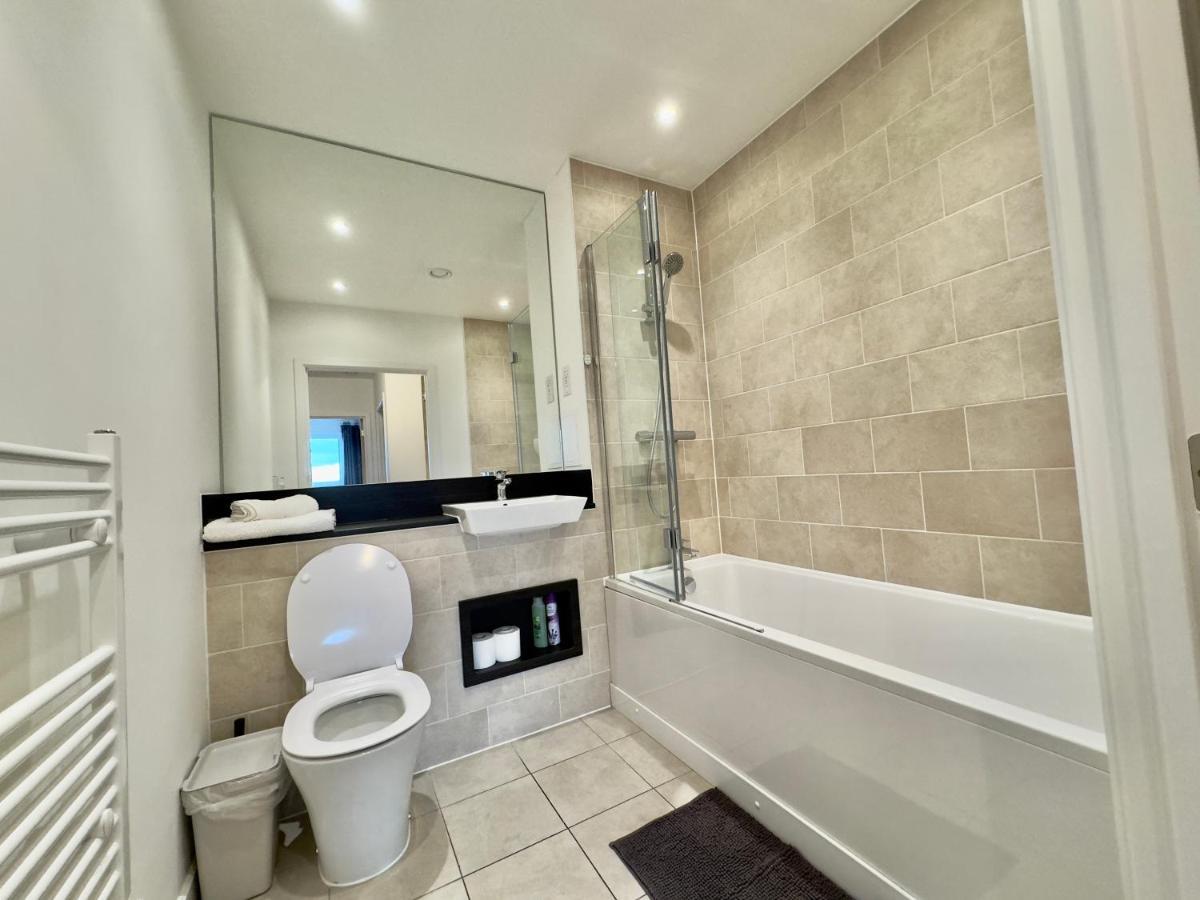 3Bedroom, 2Bathroom, Balcony,Luxury Flat Westfield Londyn Zewnętrze zdjęcie