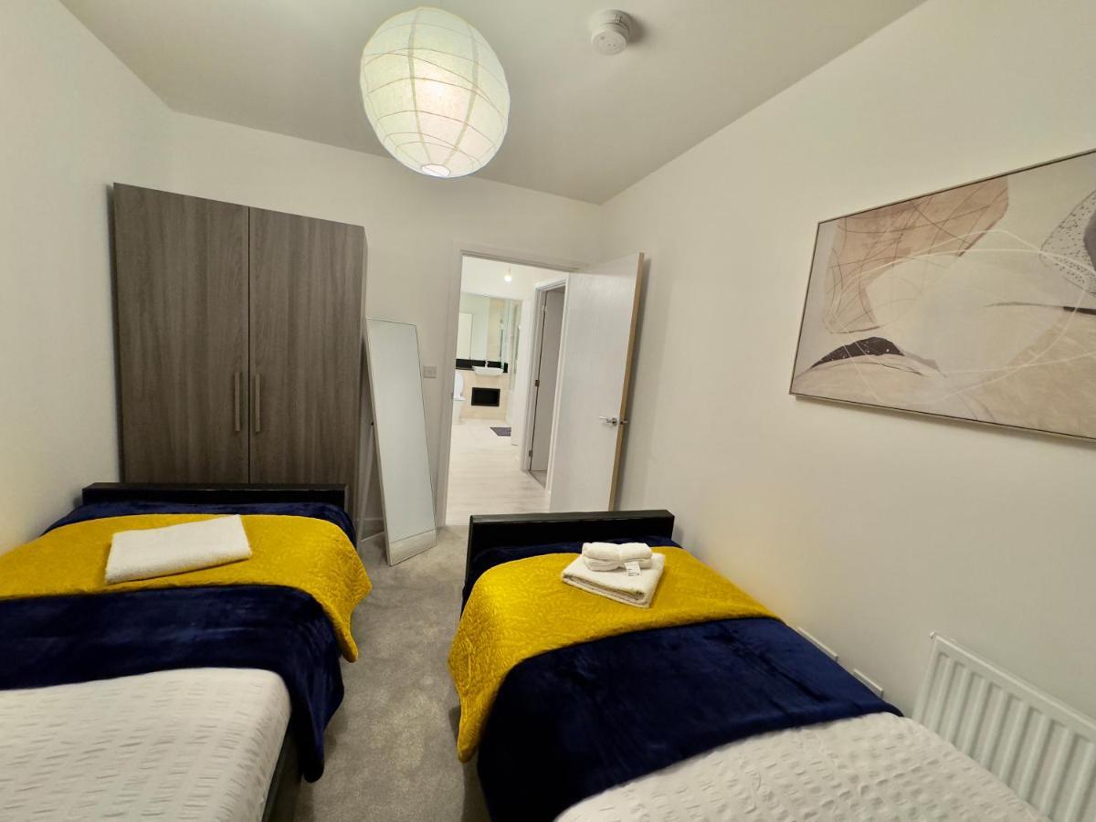 3Bedroom, 2Bathroom, Balcony,Luxury Flat Westfield Londyn Zewnętrze zdjęcie