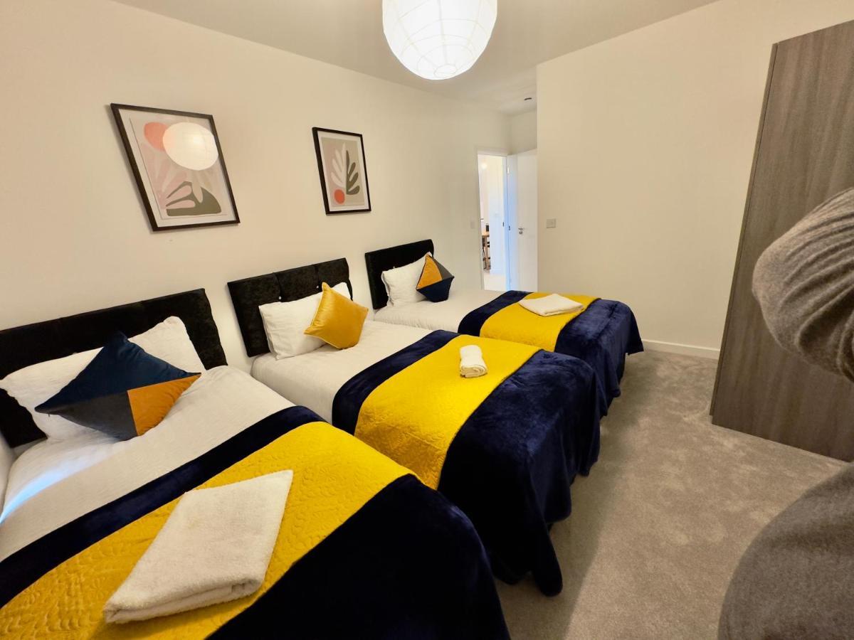 3Bedroom, 2Bathroom, Balcony,Luxury Flat Westfield Londyn Zewnętrze zdjęcie