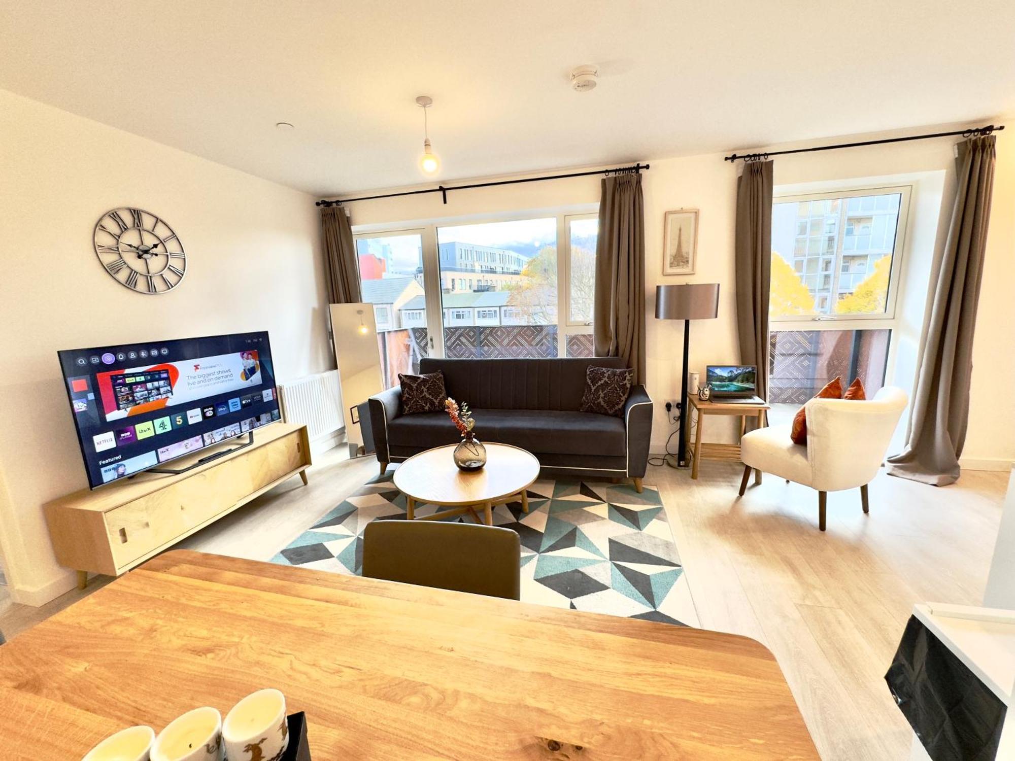 3Bedroom, 2Bathroom, Balcony,Luxury Flat Westfield Londyn Zewnętrze zdjęcie